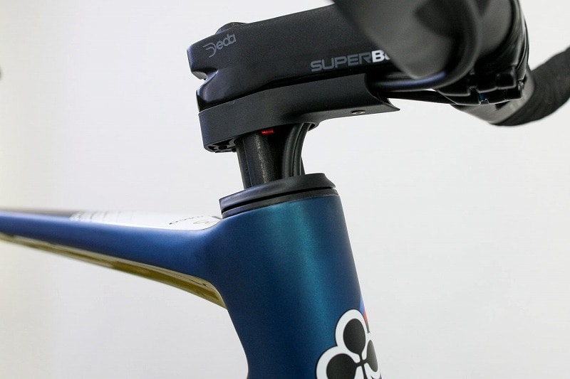 COLNAGO V3 DISC 105 Di2